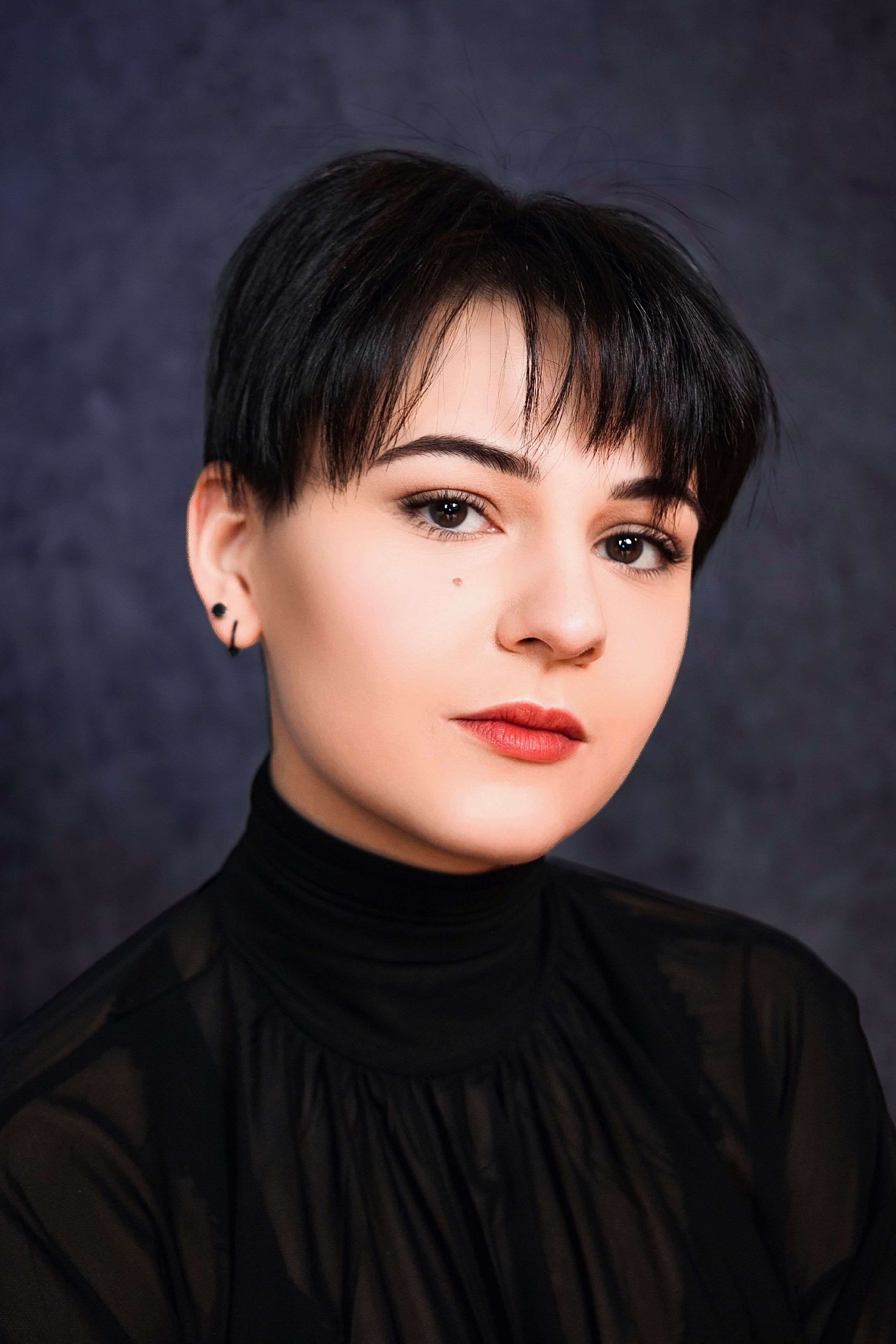 HALEY KARLICH (Bobby) 