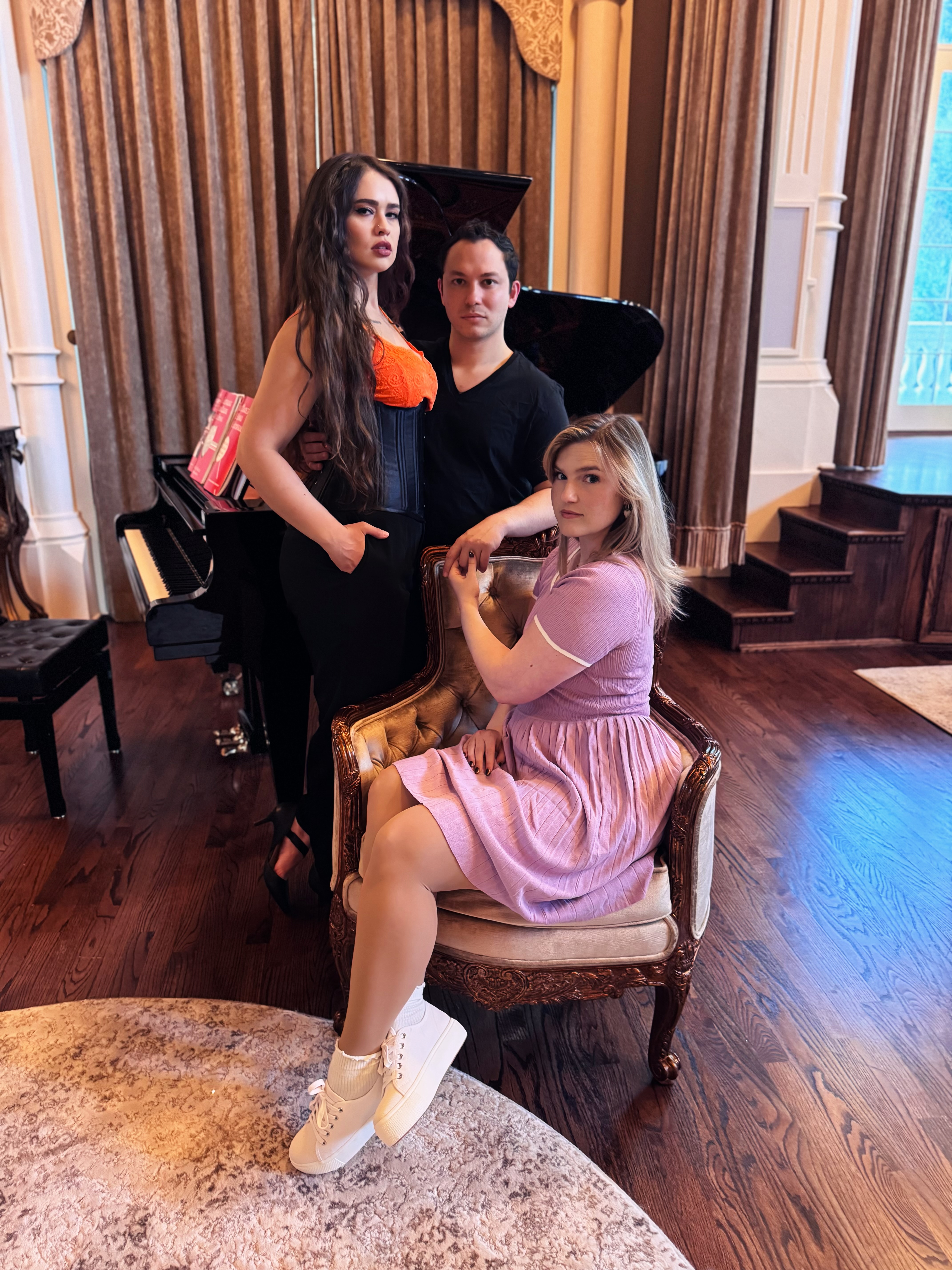 Sophia Veser as Annette Hargrove, Rhansen Mars as Sebastian Valmont, and Lillith Joseph as Kathryn Merteuil 