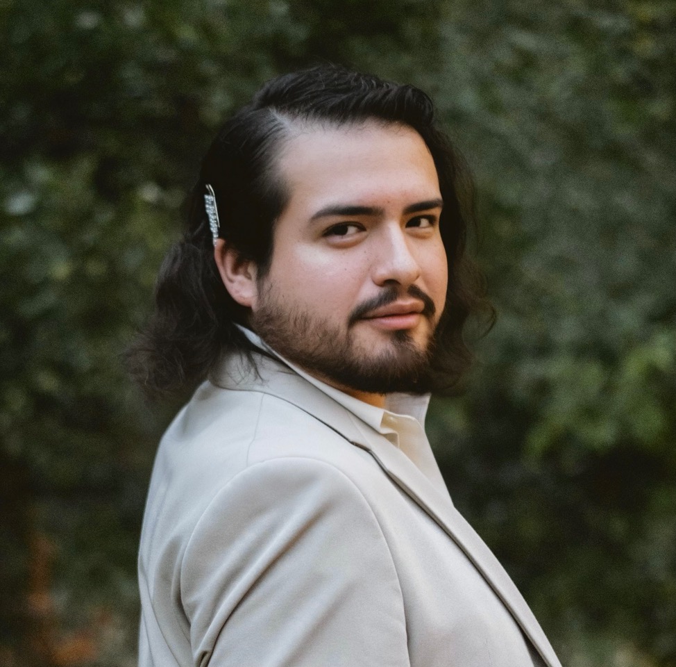 Kevin Arratia-Diaz, tenor