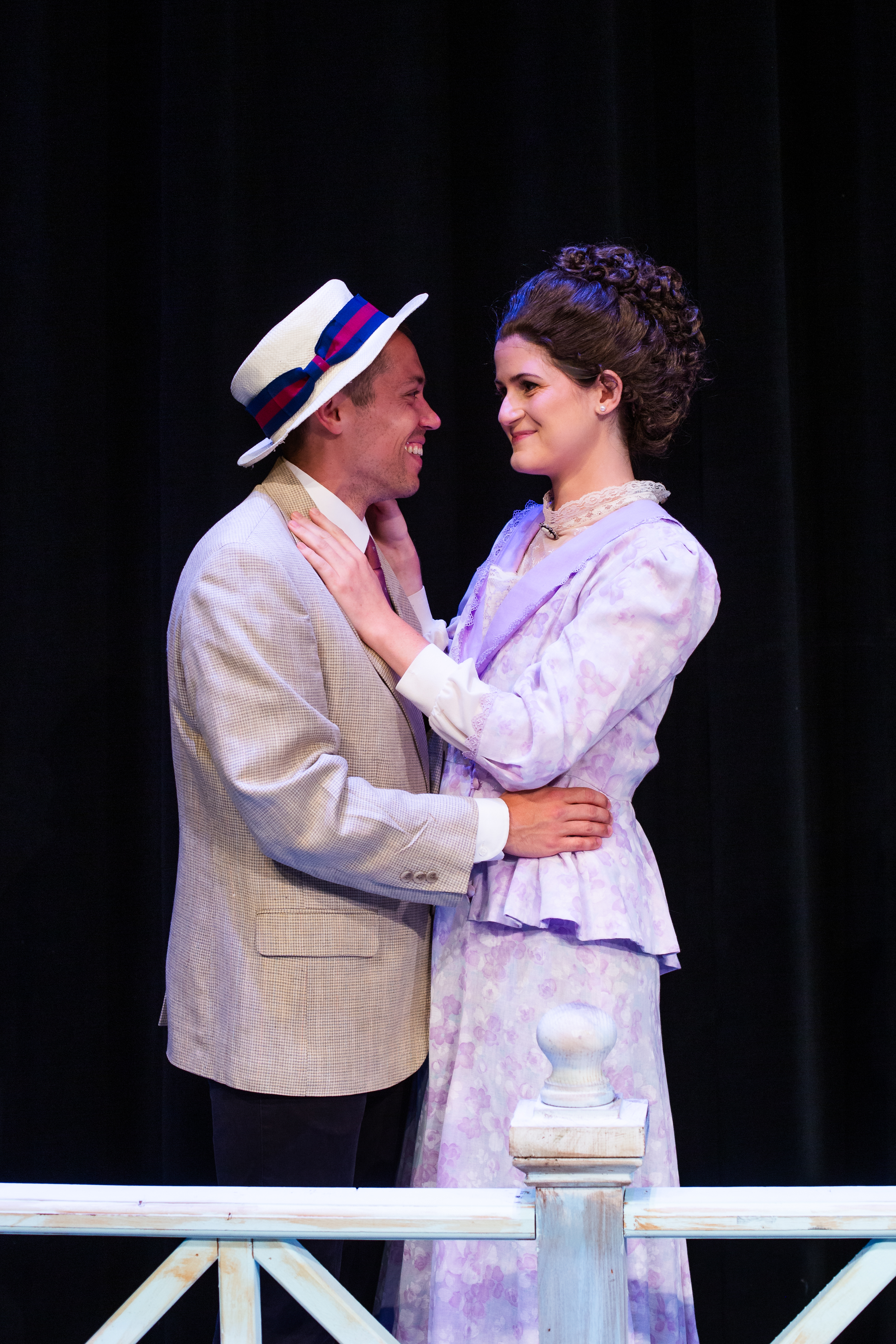 Daniel Bashore as Harold Hill, Lizzy Schroeder as Marian Paroo Photo credit: Nic Jaide 