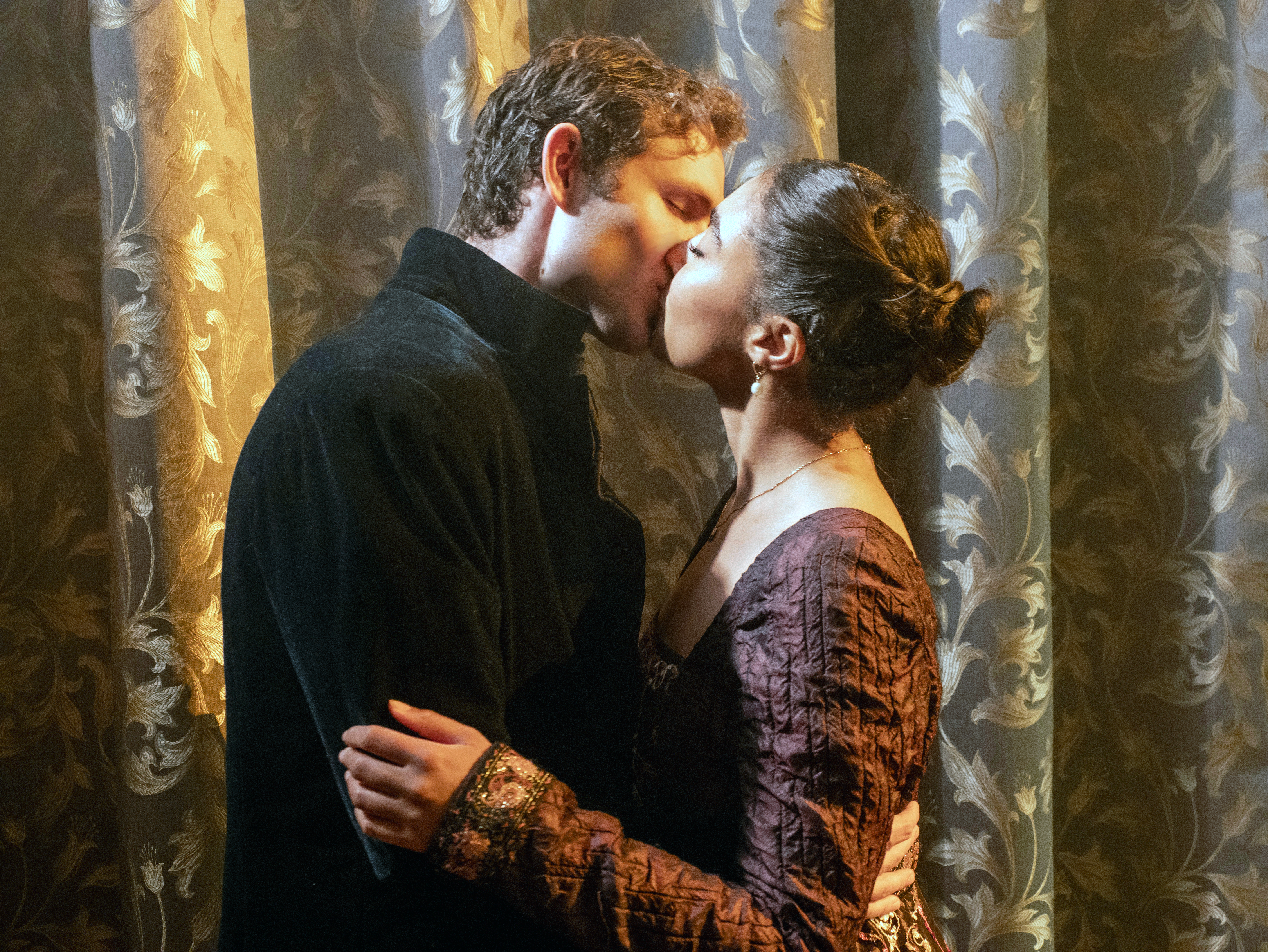 Isaac Hickox-Young (Romeo) and Billie Wyatt (Juliet). Photo by Shelley Kusnetz.