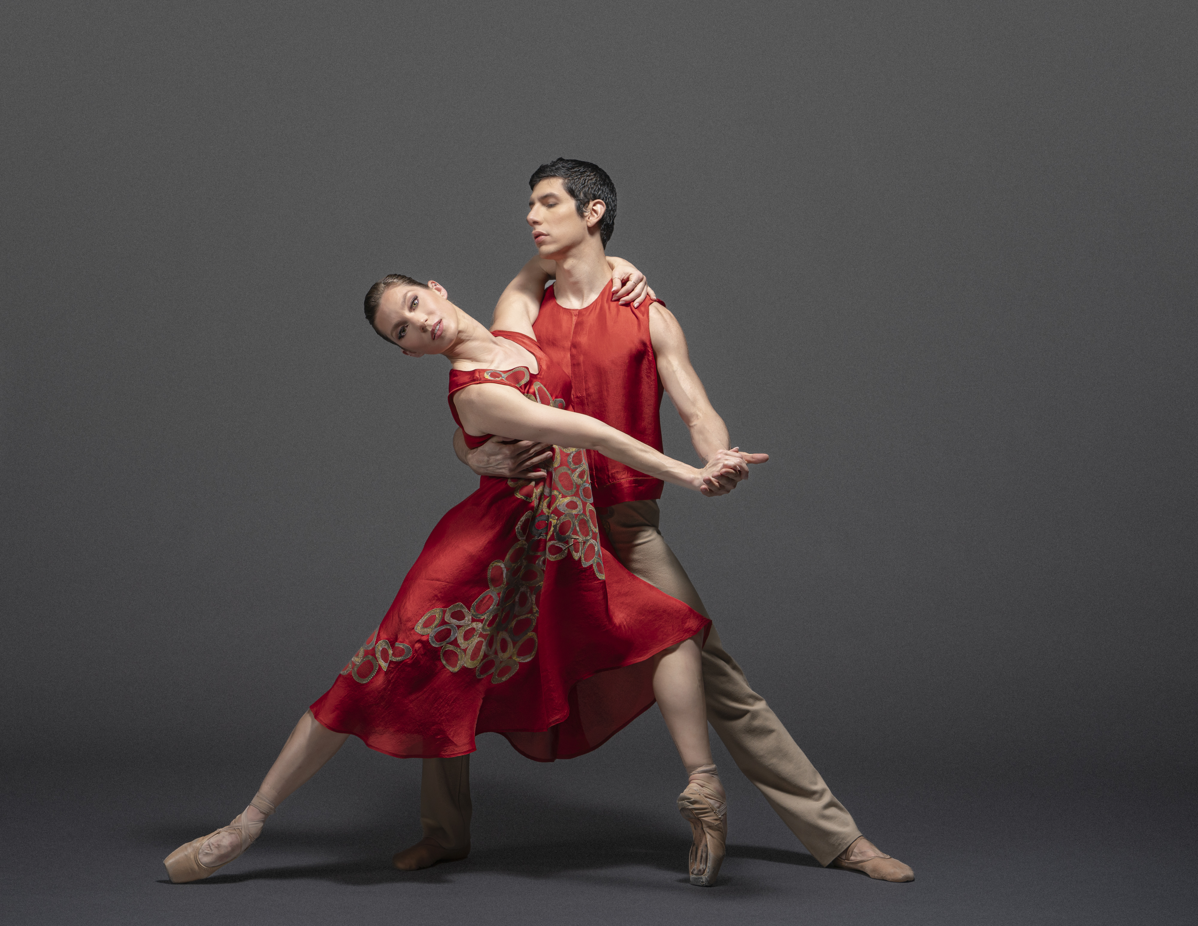 When Love: Helen Pickett?s evocative duet, set to the finale of Philip Glass? opera Einstein on the Beach, promises to transport audiences into a world of poignant emotion and grace.