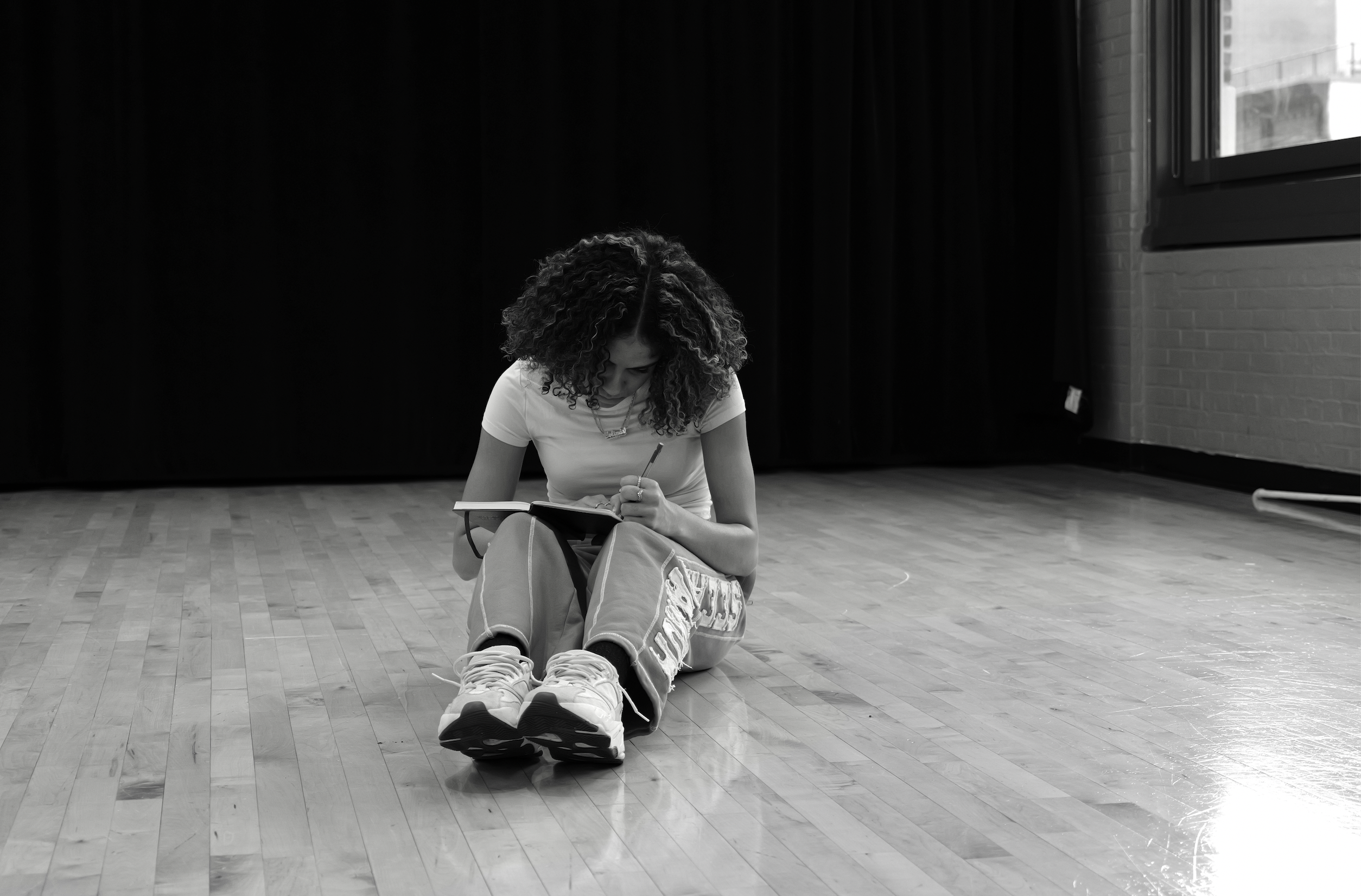 Jolimar P rez Neris in rehearsal. Photo by Raegan Parker. 