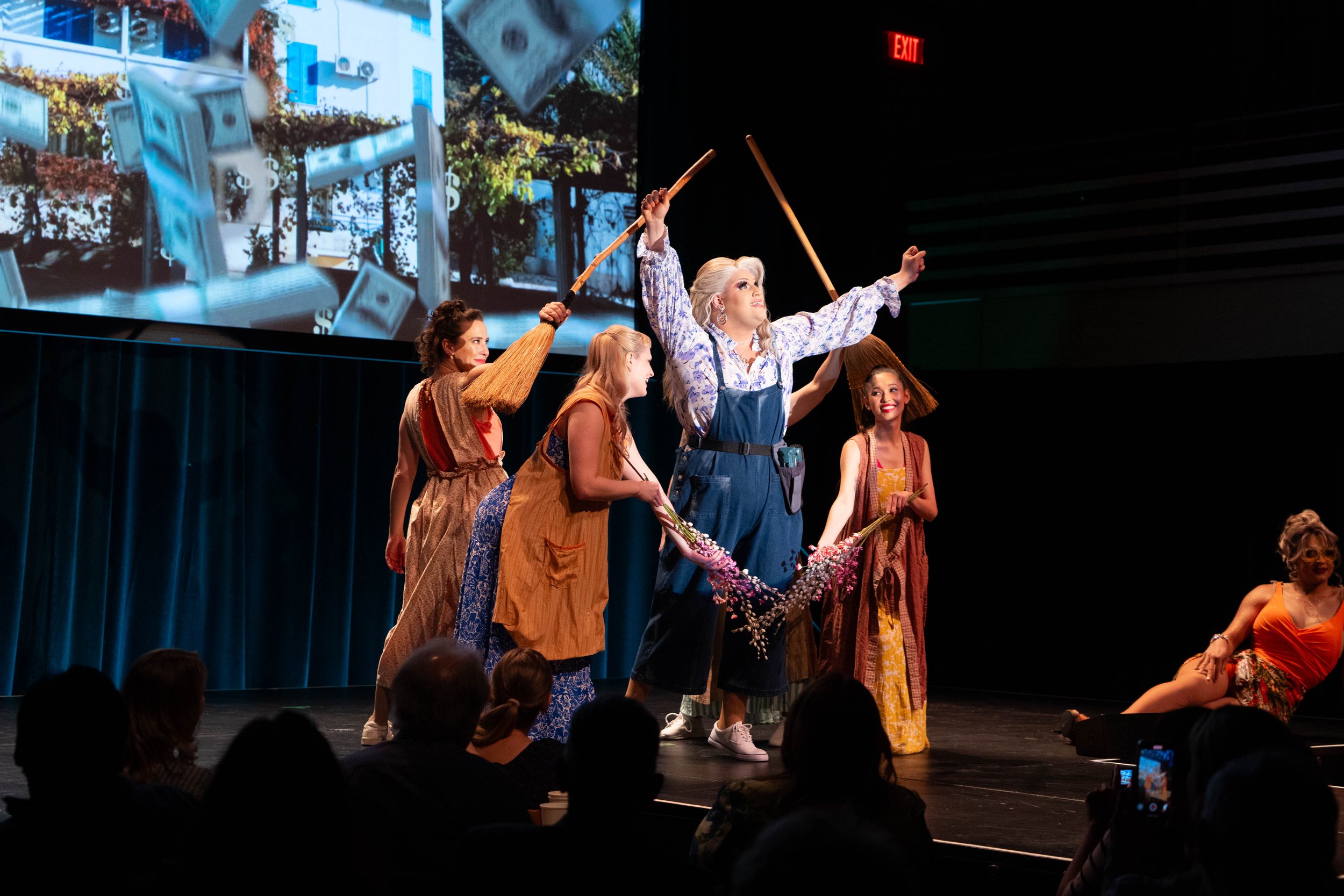 Broadway Divas Drag Show at the Segerstrom Center for the Arts - Clair Voyance