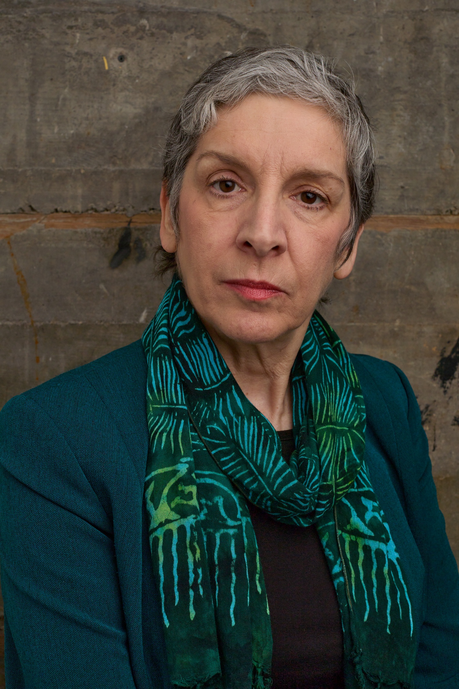 Sue Struve as Janine