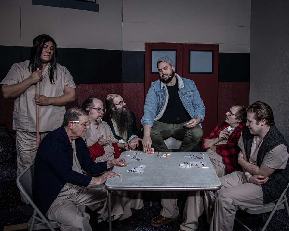 Hey ya, hey ya! Do ya hit or ya sit?