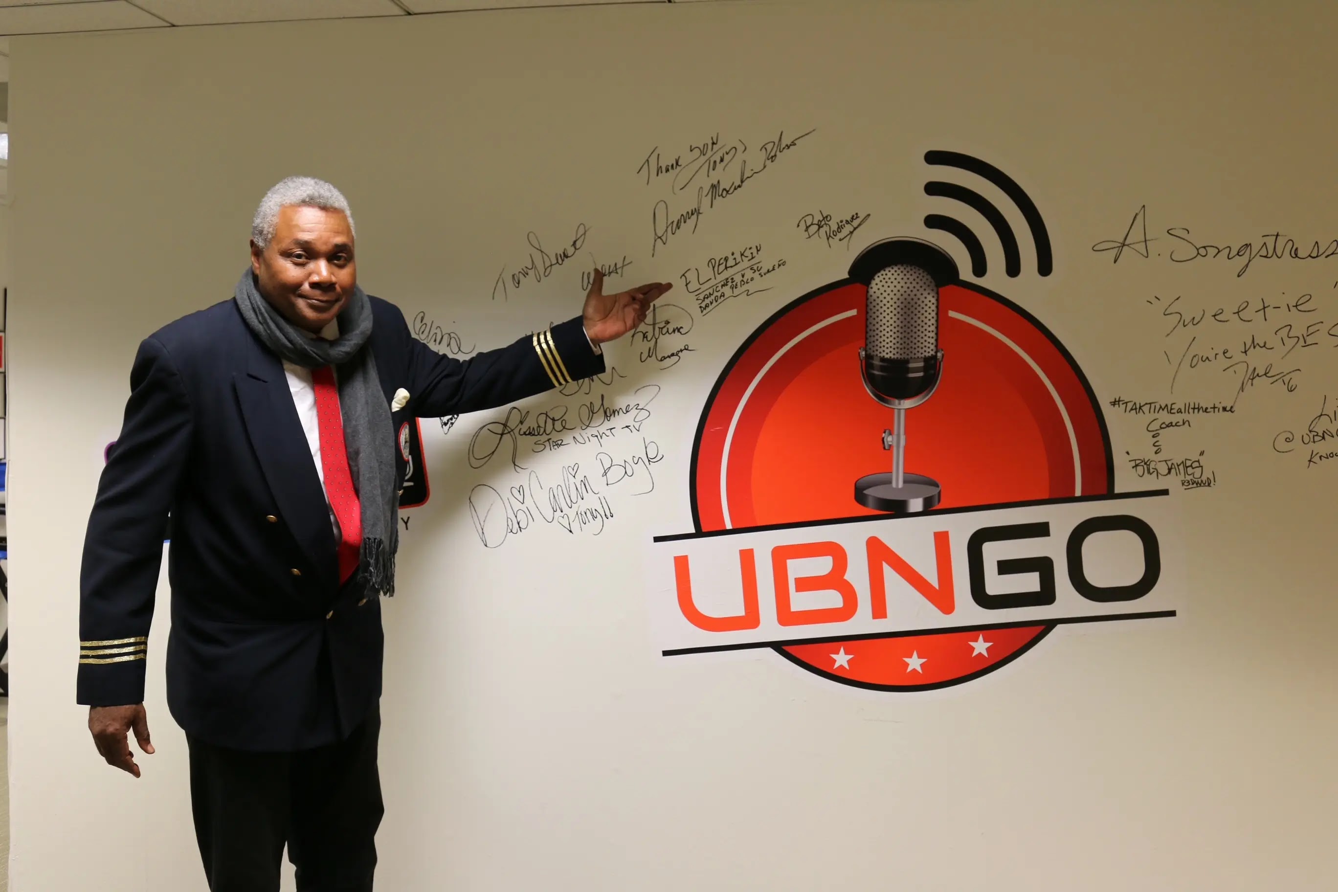Large Enough For Stage Folks To Read: April 18, 2022 Guest Actor on Ep. 8.16 of The Actors Choice, Darryl Maximilian Robinson was delighted to autograph the UBNGO Studio wall in Hollywood.