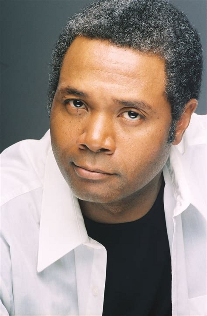 ESC Founder: Darryl Maximilian Robinson is the Founder, Artistic Director and Producer of both The Excaliber Shakespeare Company of Chicago and The ESC Los Angeles Archival Project. 2