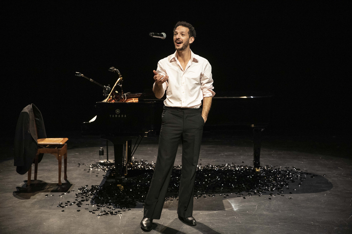 Vincent Dedienne ''Un soir de gala'' at Theatre Raymond Kabbaz on Oct. 25th. 1