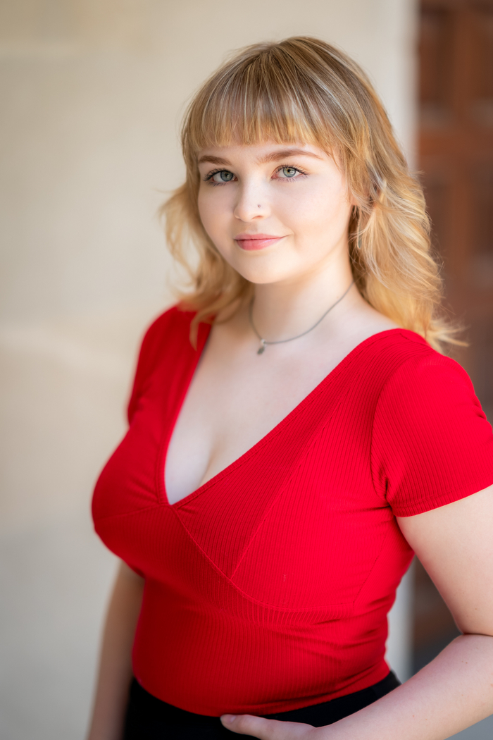 Kathryn Pina, soprano 7