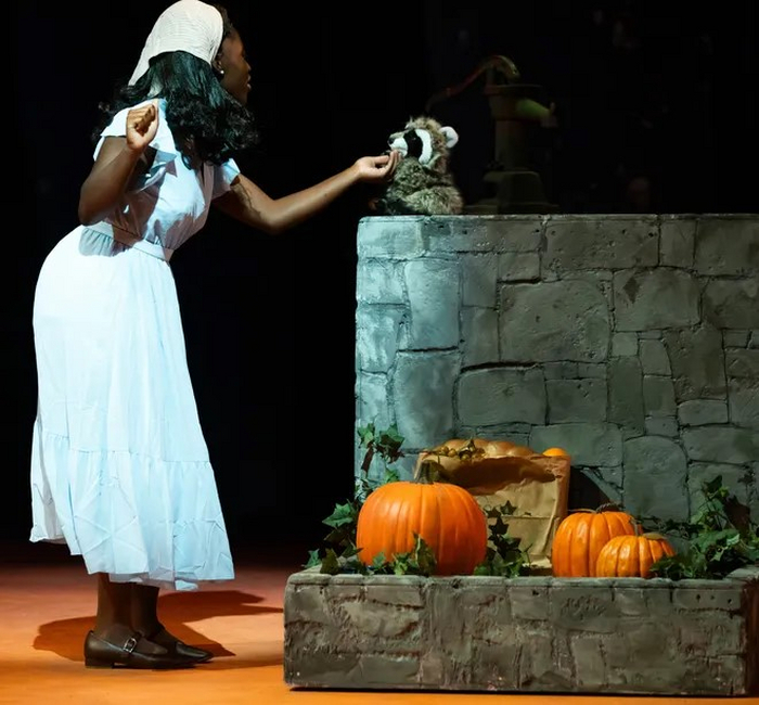 La''Nya Solomon as Cinderella with Kaitlyn Nast as the Fox 12