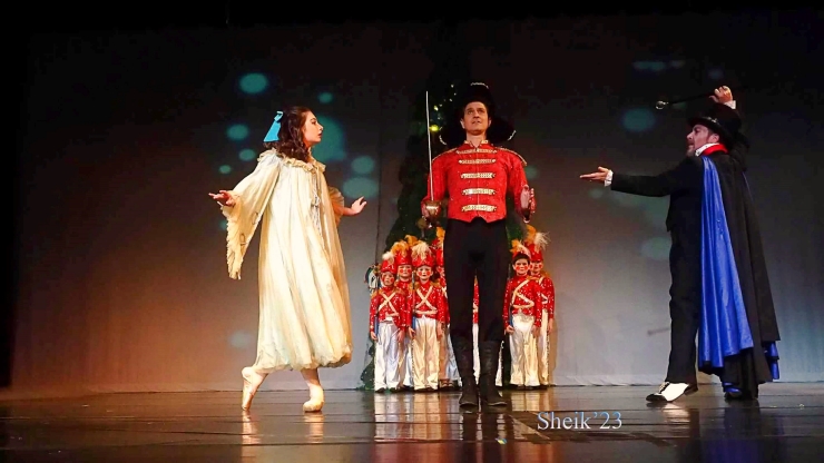 Clara, the Nutcracker Prince and Drosselmayer in the Nutcracker. 