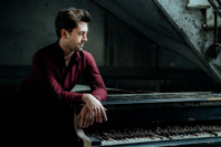 Steinway Piano Series: Antonio Oyarzabal
