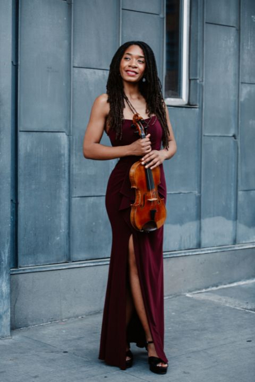 Njioma Grevious, violin in Los Angeles