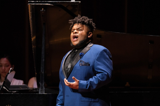 Jonathan Dove’s “Flight”