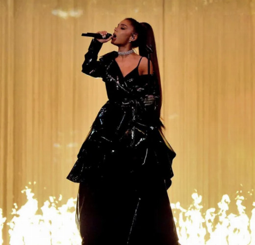 Ariana Grande in Brooklyn
