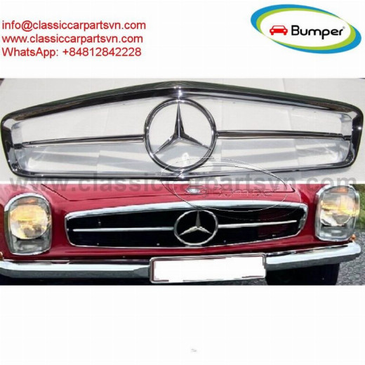 Front grill of Mercedes Pagode W113 (1963-1971) show poster
