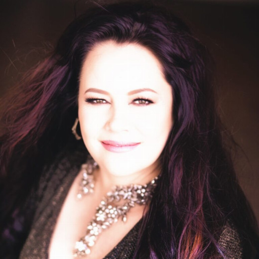 Amy Hanaiali'i: One Voice, One Guitar