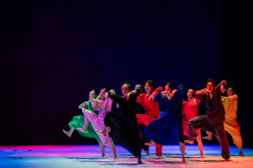 Cloud Gate Dance Theatre of Taiwan, Blue Hour / Beckoning: A Double Bill
