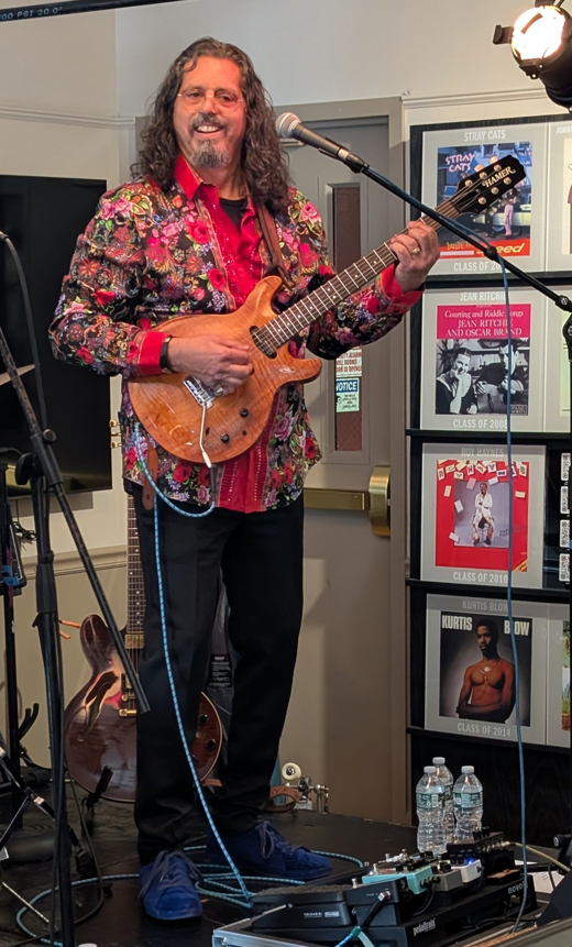 Emmett Hughes to Perform at Long Island Music & Entertainment Hall of Fame Oct. 26th