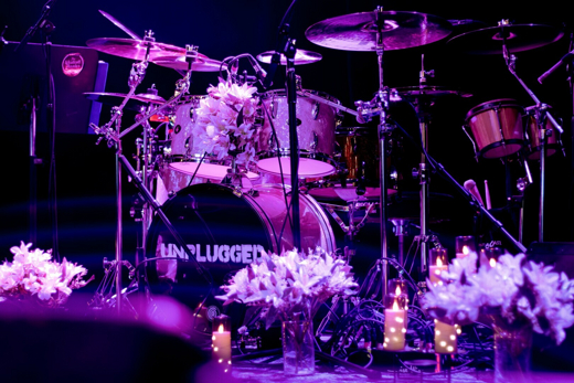 'The 90's Unplugged' with Unplugged (MTV Unplugged Tribute Band) Thurs Dec 18 at Jergel's