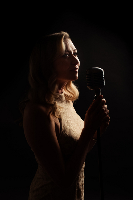 Hermann's Jazz presents a tribute to Moonlight Sinatra w/ Award-Winning, World-Touring Vocalist