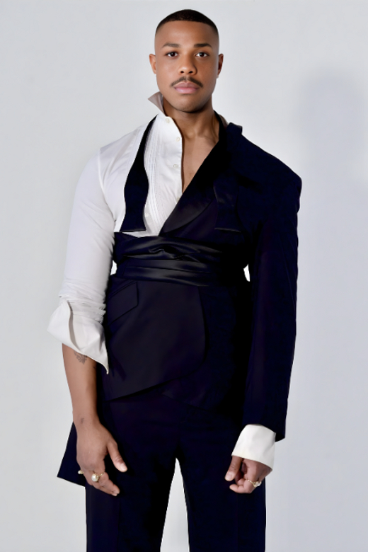 Davóne Tines: Can I Help You?