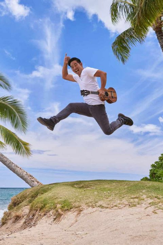 Jake Shimabukuro: Holidays in Hawaii in Los Angeles