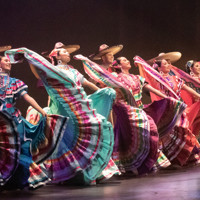 Ballet Folklórico de Los Ángeles Mariachi Garibaldi de Jaime Cuéllar ¡Viva Mexico! ¡Viva America!