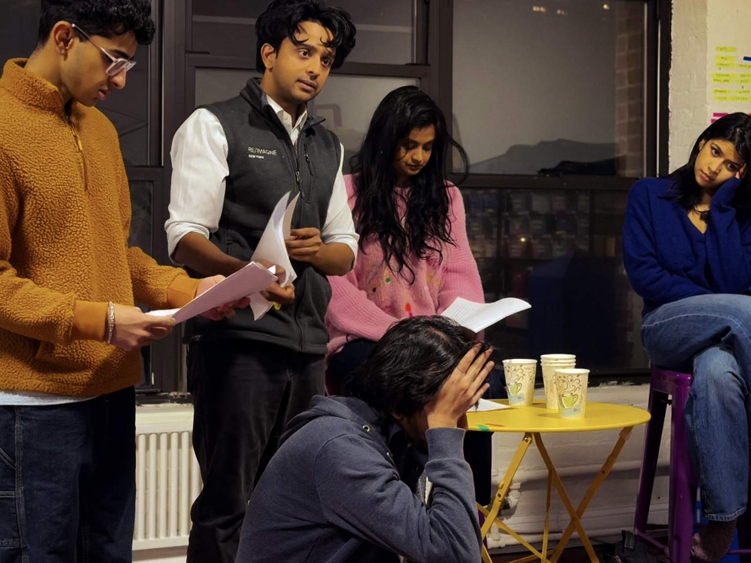 Dhruv Nair (Abhay), Abhishek Ojha (Varun), Veer Arya (Sharan), Sasha Sen (Ma), and Raina Soman (Rashi)