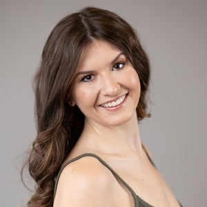 Ava Correlli - Rosalind