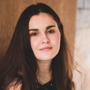 Sophia Wingfield - Annalise