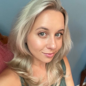 Allison Comotto Baxter -