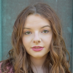 Hadley Qualls - Mary Warren