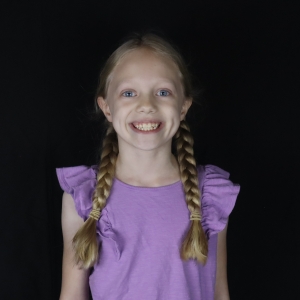 Nora Vetter - Fan/Grace Smythe