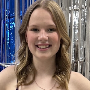 Isabella Teter - Assistant Director/Stage Manager