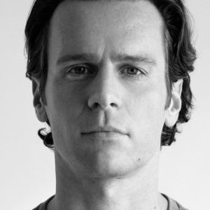 Jonathan Groff - King George