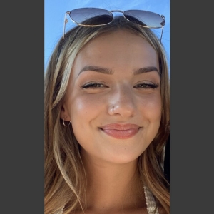 Laila Crysler - Hair/Makeup