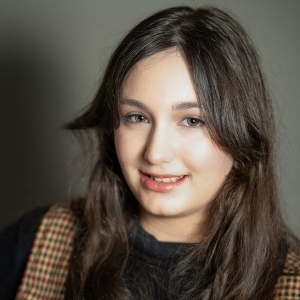 Elizabeth Alderks (any/all) - Passing Woman/Ensemble