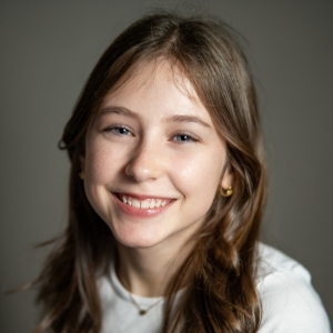 Abigail Lunder (she/her) - Ladahlord back-up dancer