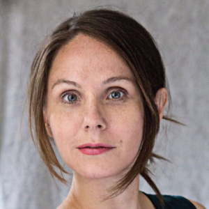 ÉILIS CAHILL* - Eleanor