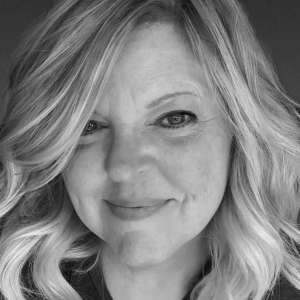 BETH KNOX - Director of Education & Social Media