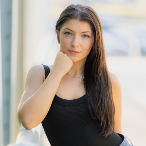 Raven Adrianse - Skelly Girl 2