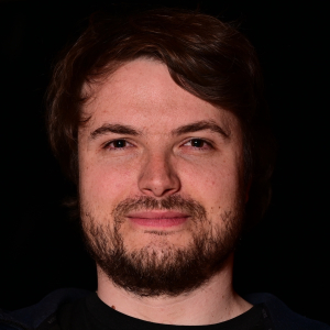 Valen Varangu-Booth - Lighting Designer & Operator