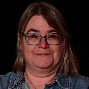 Beth Freeth - Dresser
