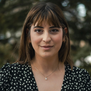 Olivia Kisicki - Ensemble, Bea Understudy