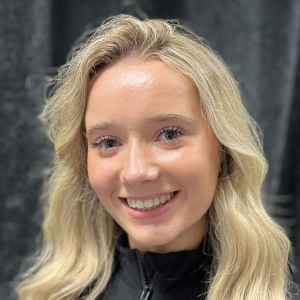 Chloe Balfour - Ensemble