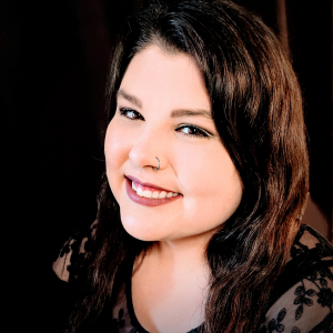 Auriel Lark Felsecker - Actor 8: Isabella / 2nd Gentleman / Fight Captian
