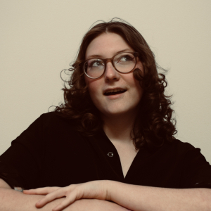 Zoe Keith - Costume Assistant