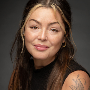 Tess Marie - Kate/Ensemble